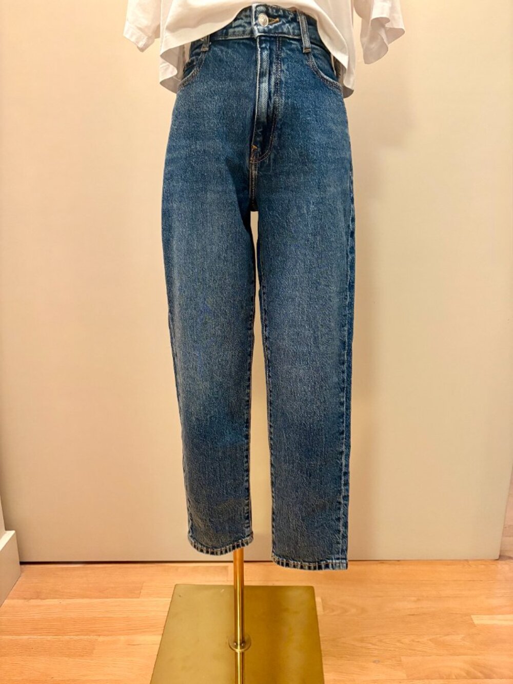 Zara women’s Denim Jeans in Classic Blue